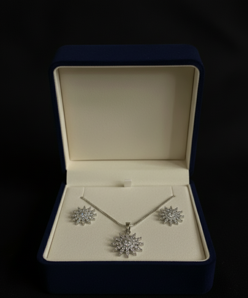 Celestial Sparkle: Diamond Snowflake set